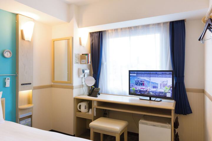 Room 8 of 55