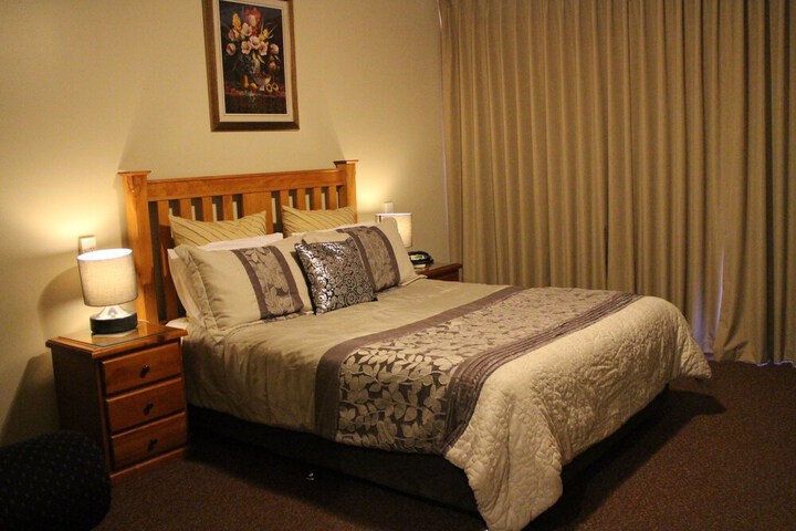 Room 6 of 52