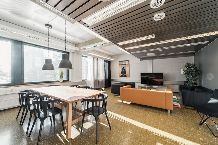 Entrance & Lobby