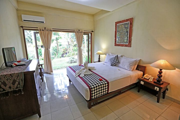 Room 7 of 25