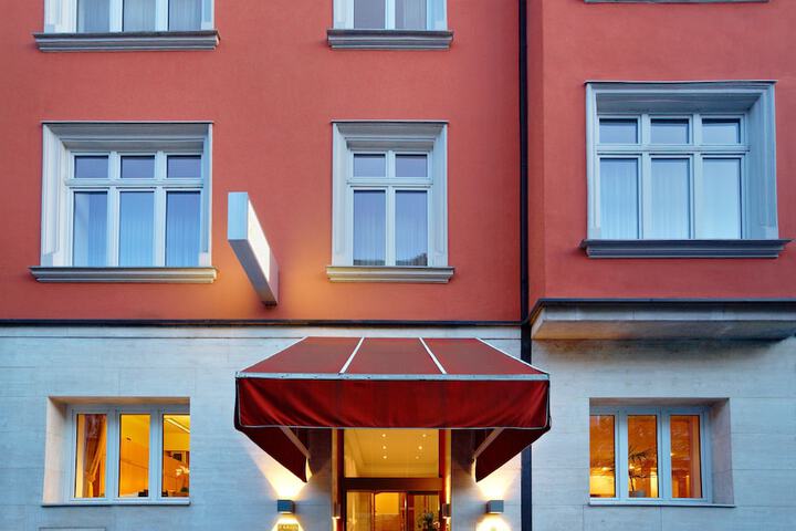 Hotel 81 of 84