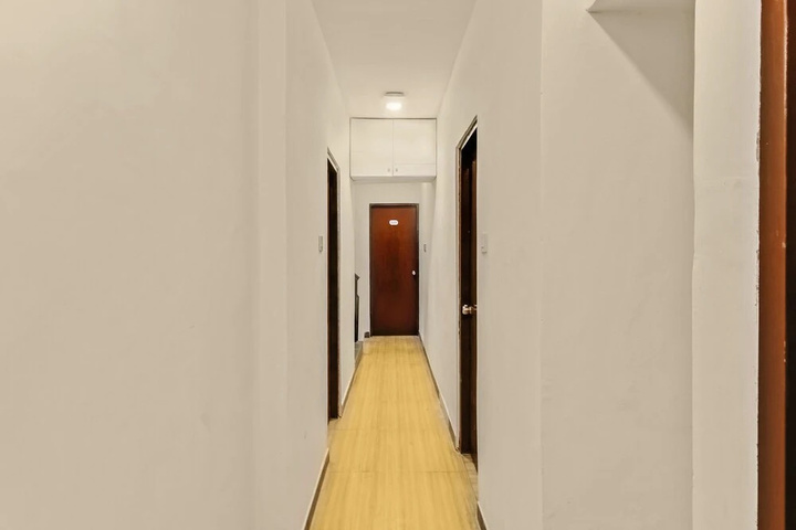 Room 10 of 15