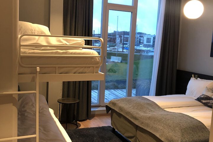 Room 10 of 31