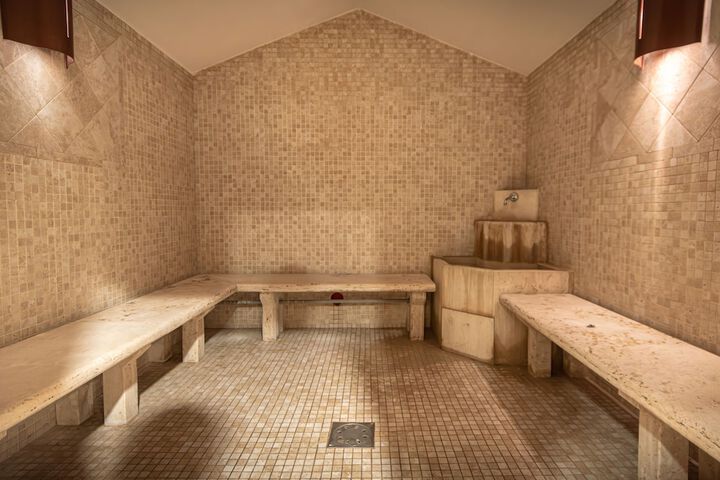 Spa 17 of 38