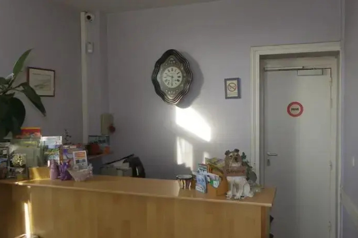 Room 7 of 10