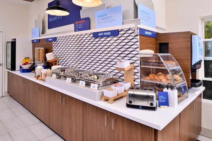 Breakfast/Coffee Service 48 of 60