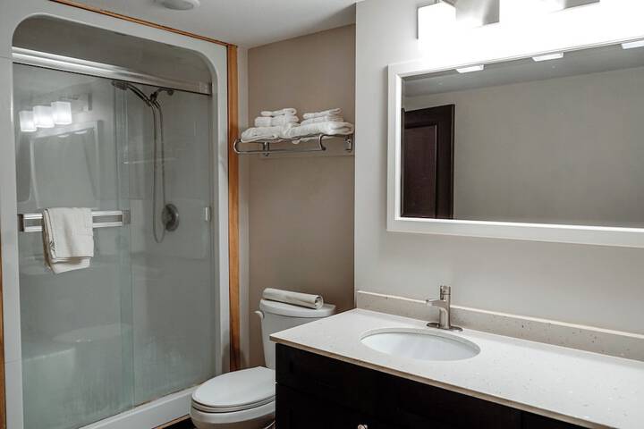 Room 18 of 23