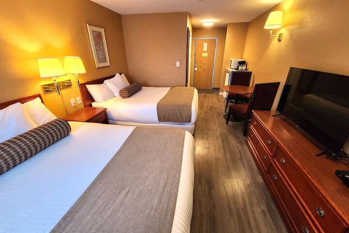 Room 12 of 34