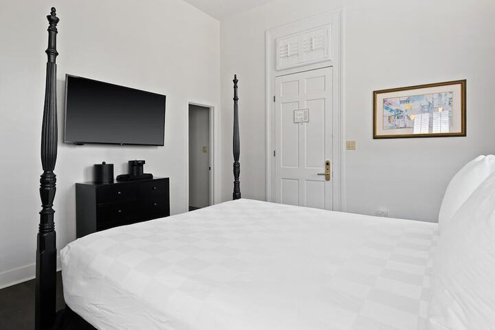 Room 18 of 69