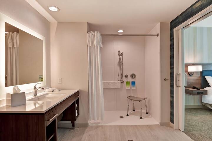 1 King Bed Studio Suite (10 of 29)