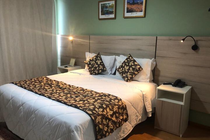 Room 21 of 48