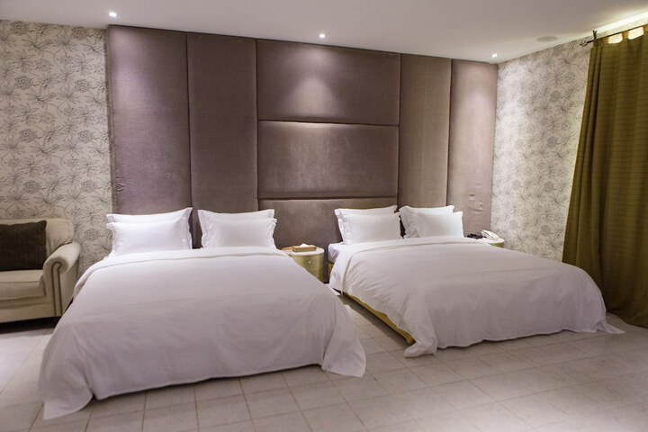 Room 29 of 62