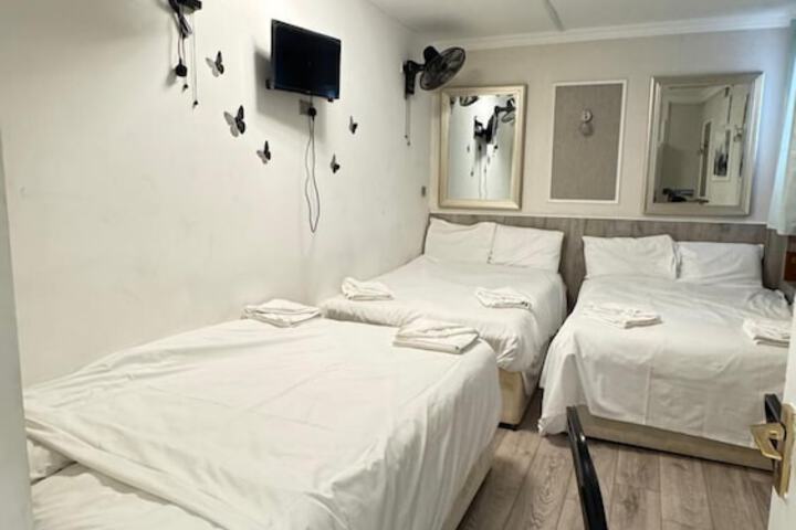 Room 55 of 118