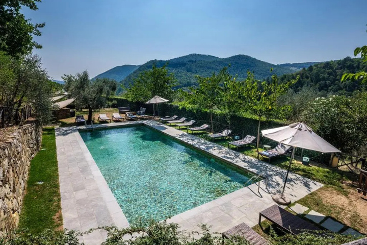 Pool 14 of 28