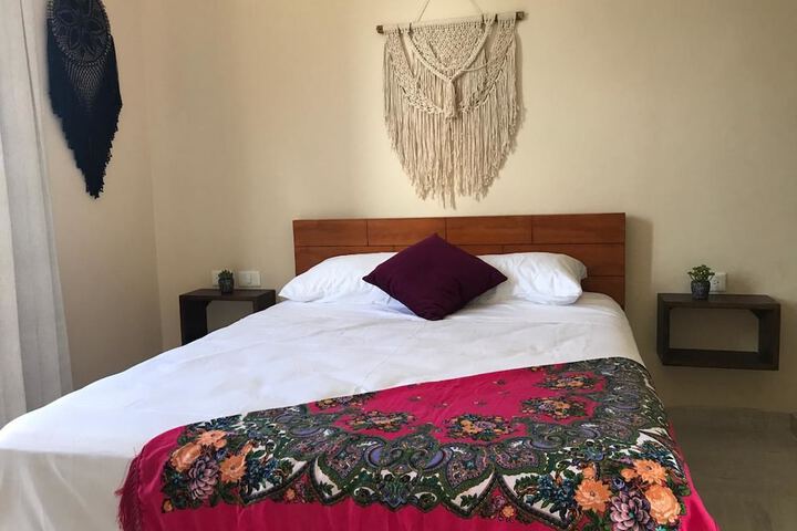 Room 2 of 6