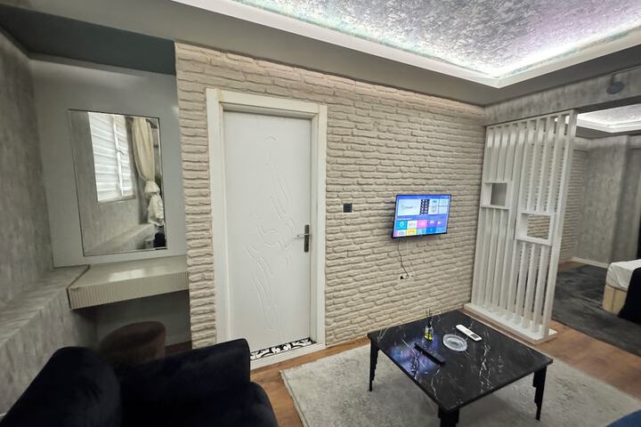 Room 51 of 66