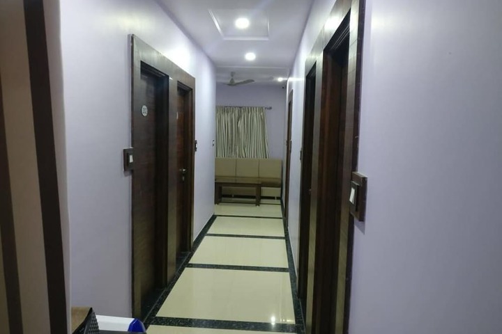 Ballroom/Hall 30 of 31