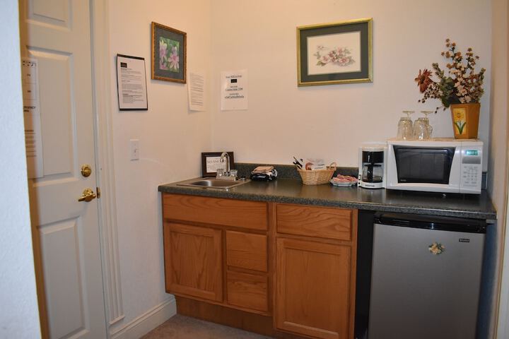Private kitchenette
