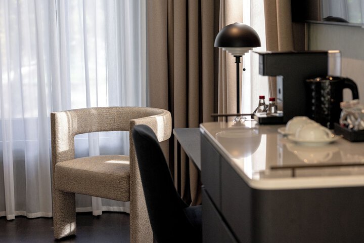 Room 20 of 246