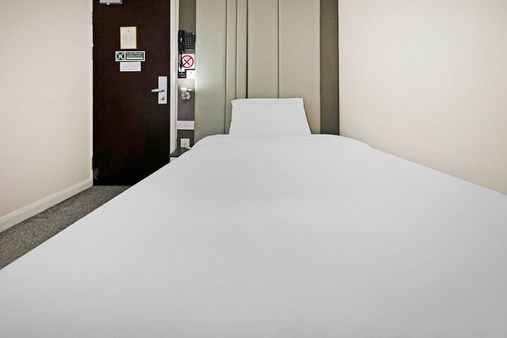Room 47 of 83