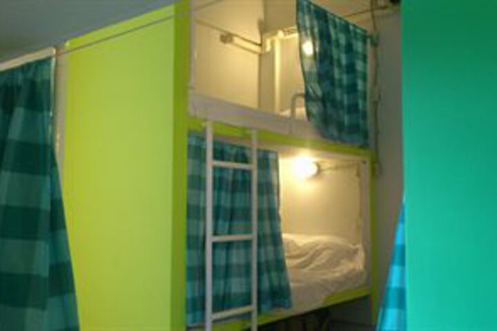 Room 22 of 38