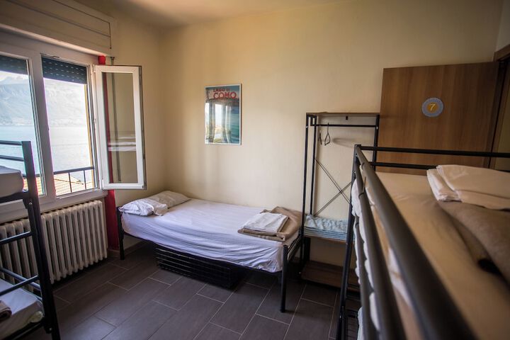 Room 3 of 21
