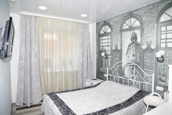 Room 15 of 44