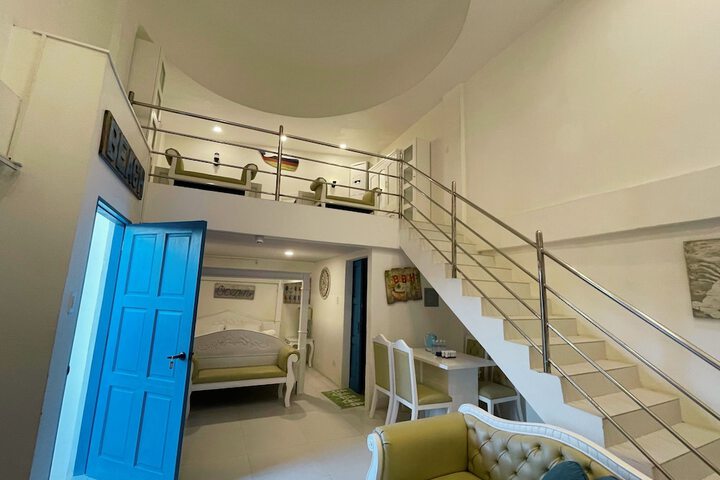 Room 40 of 106