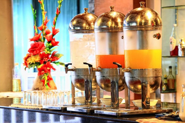 Breakfast/Coffee Service 27 of 42