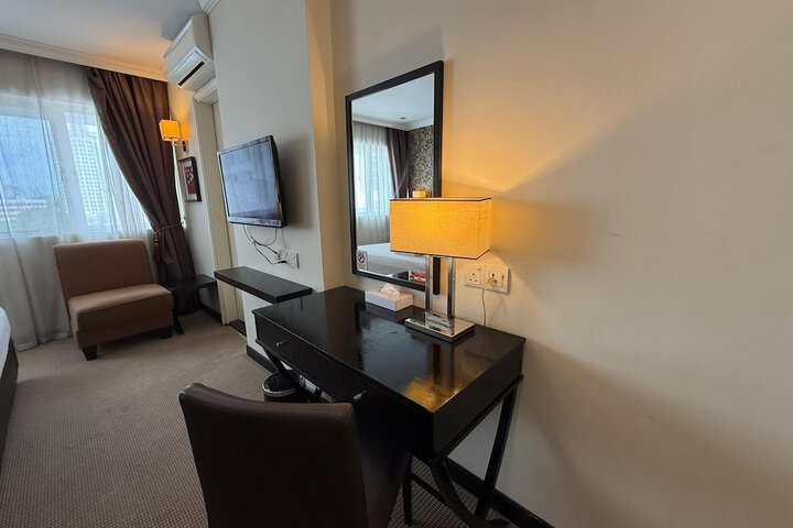 Room 29 of 97