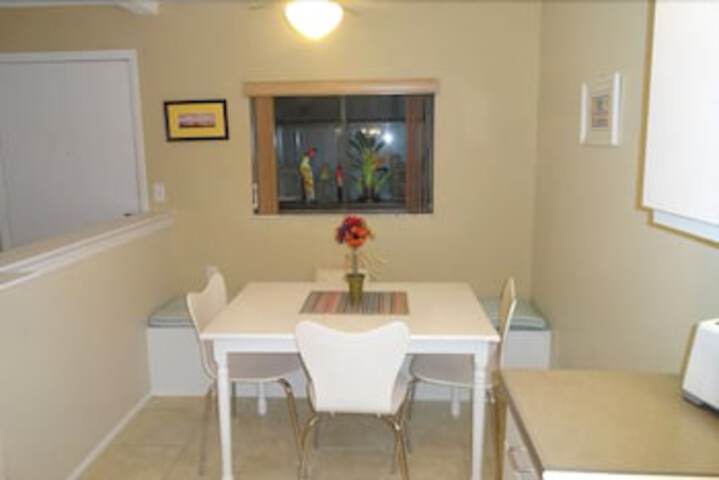 Room 10 of 23
