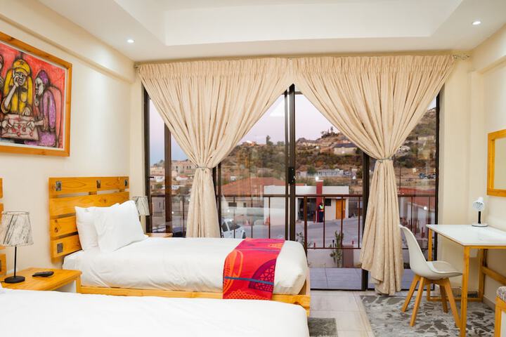 Room 6 of 22