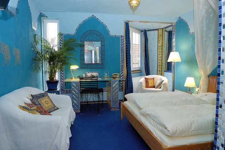 Room 78 of 283