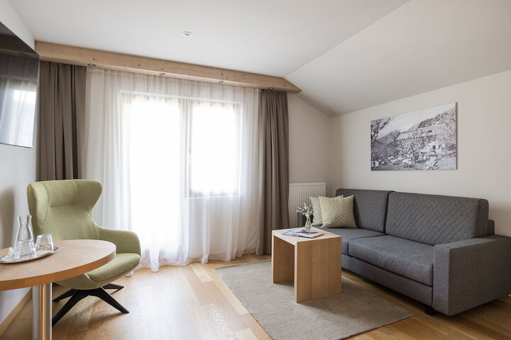 Room 8 of 29
