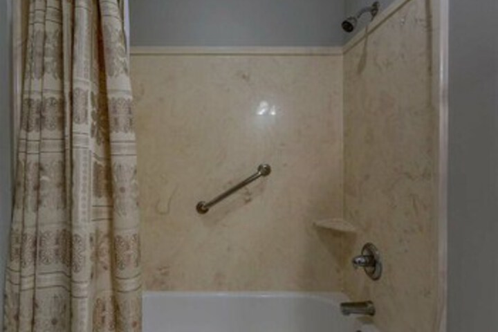 Room 15 of 81