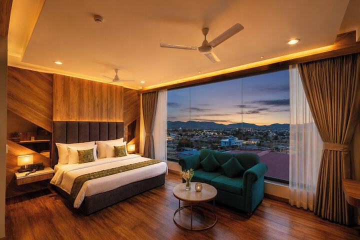 Room 29 of 77