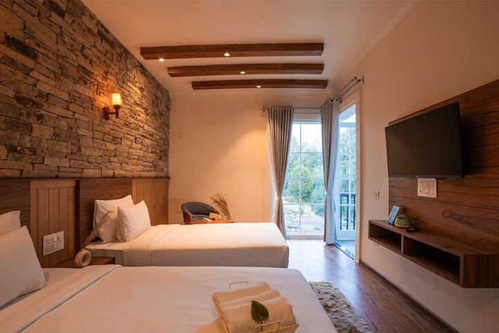 Room 4 of 61