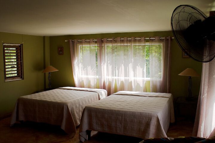 Room 9 of 63