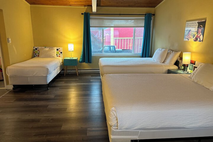 Room 17 of 65