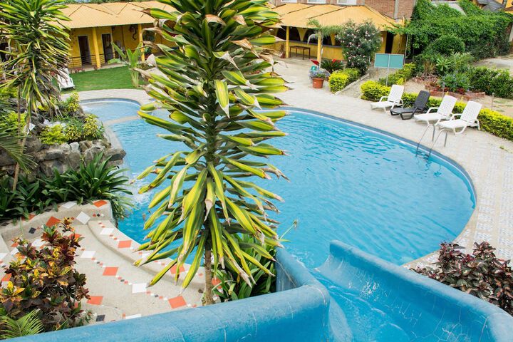 Pool 40 of 59