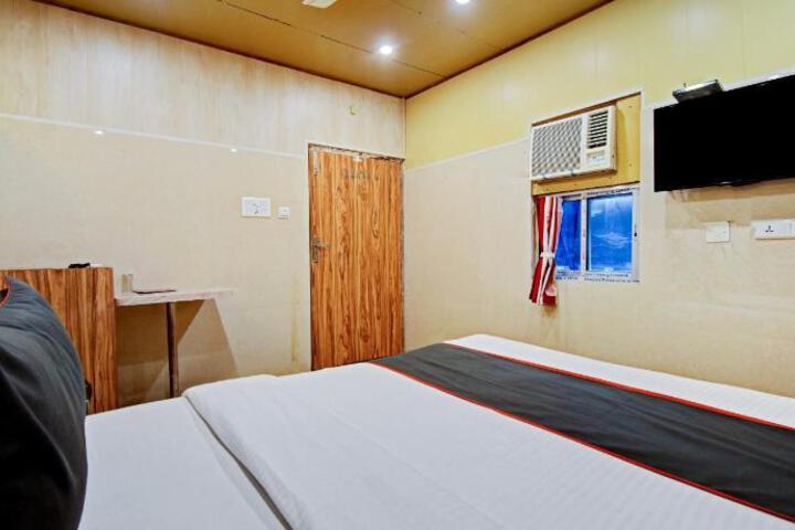 Hotel O Shree Krishna International