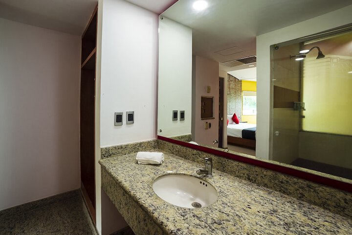 Room 13 of 62