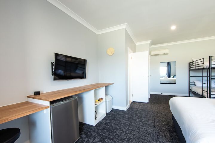 Room 10 of 39