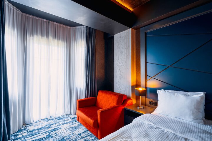 Room 91 of 199