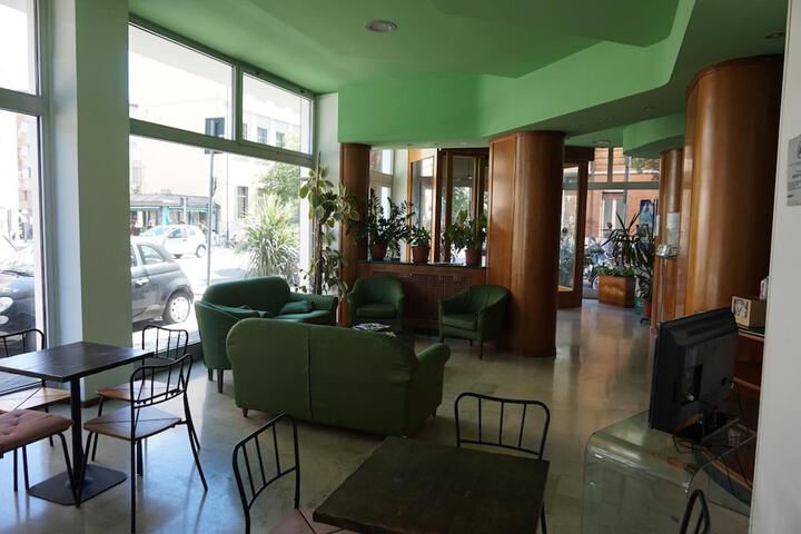 Guest Lobby