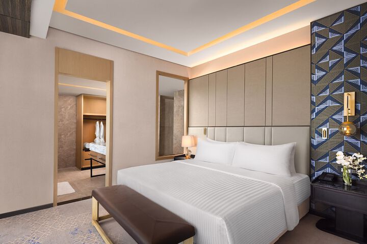 Room 46 of 90