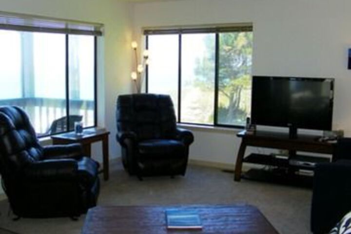 Room 11 of 14