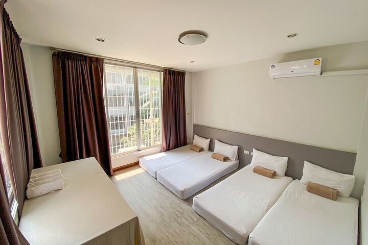 Room 70 of 92