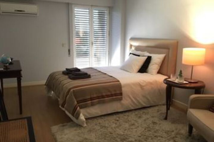 Room 6 of 19