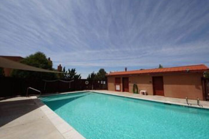 Pool 57 of 61